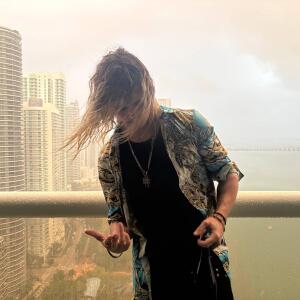 default playlist img