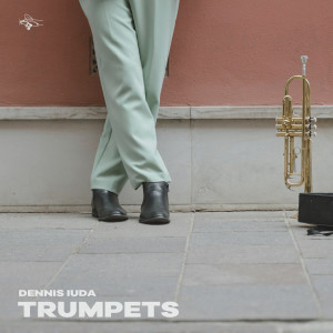 Dennis Iuda的专辑Trumpets
