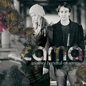 ดาวน์โหลดและฟังเพลง Times Of Our Lives พร้อมเนื้อเพลงจาก CAMA