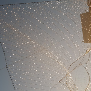 ดาวน์โหลดและฟังเพลง Better Days พร้อมเนื้อเพลงจาก Spades