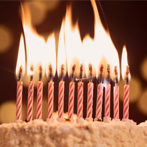 收聽Confetti Kit的Happy Birthday (Guitar Version)歌詞歌曲