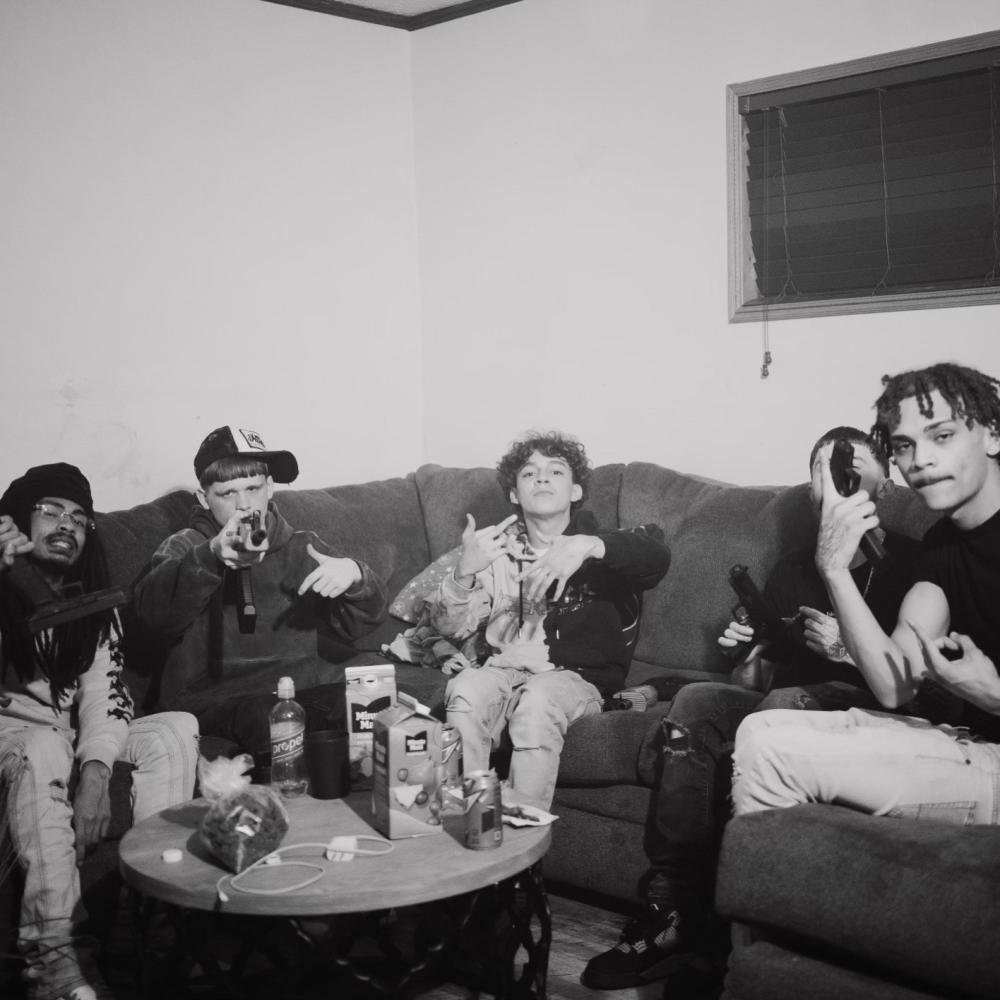EBK (feat. RealTrenchBaby Twiz, Wop OneofOne & G5ive) (Explicit)