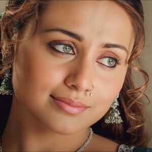 Listen to Rasiya (Original Soundtrack of Mangal Pandey: The Rising) song with lyrics from Richa Sharma