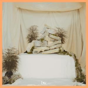 ดาวน์โหลดและฟังเพลง Here Right Now พร้อมเนื้อเพลงจาก Bridge Worship