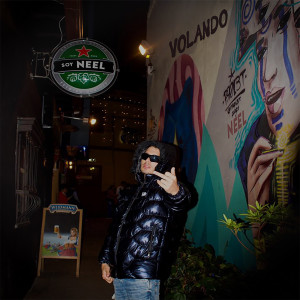 Listen to VOLANDO (Explicit) song with lyrics from Soyneel