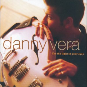 收聽Danny Vera的Heart Half Empty (Album Version)歌詞歌曲