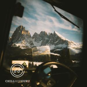 收聽Shapes N Clouds的Scenic route歌詞歌曲