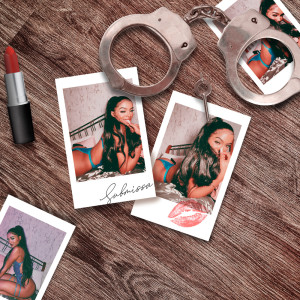 Listen to Submissa (Explicit) song with lyrics from Raphaella Oak