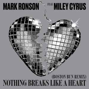 ดาวน์โหลดและฟังเพลง Nothing Breaks Like a Heart (Boston Bun Remix) พร้อมเนื้อเพลงจาก Mark Ronson