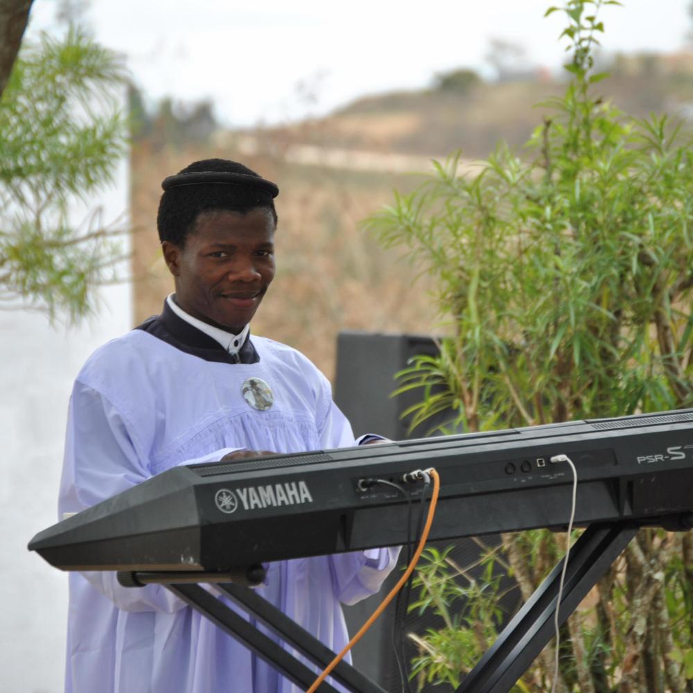 Nkosi bengiluthuli kakade (feat. Nkululeko Dlamini)