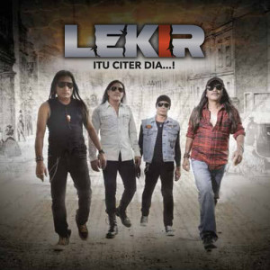 ดาวน์โหลดและฟังเพลง Cinta Buta Cinta Gila พร้อมเนื้อเพลงจาก Lekir