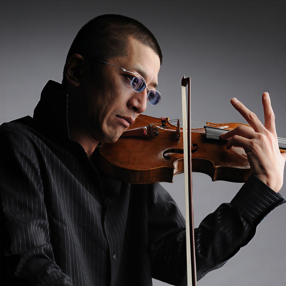 石田泰尚