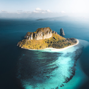 Dengarkan Easy lagu dari Relaxing Music dengan lirik