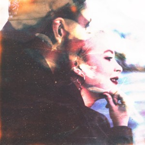 ดาวน์โหลดและฟังเพลง Converse พร้อมเนื้อเพลงจาก SUN/MGNETK