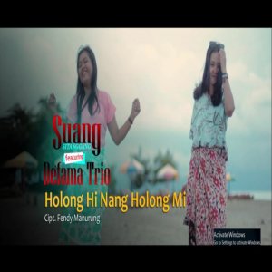 收听De'fama Trio的HOLONGHI NANG HOLONGMI歌词歌曲