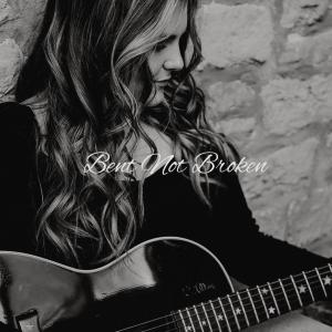 ดาวน์โหลดและฟังเพลง Bent Not Broken พร้อมเนื้อเพลงจาก Livvy