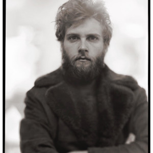 ดาวน์โหลดและฟังเพลง Please Don't Tell Anyone พร้อมเนื้อเพลงจาก Maxim Ludwig