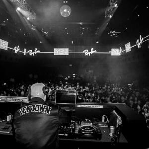 ดาวน์โหลดและฟังเพลง ON THE SET (Explicit) พร้อมเนื้อเพลงจาก JNKMN