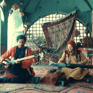 收聽Ali Ghamsari的Iranian Tar-151 (Tehran)歌詞歌曲