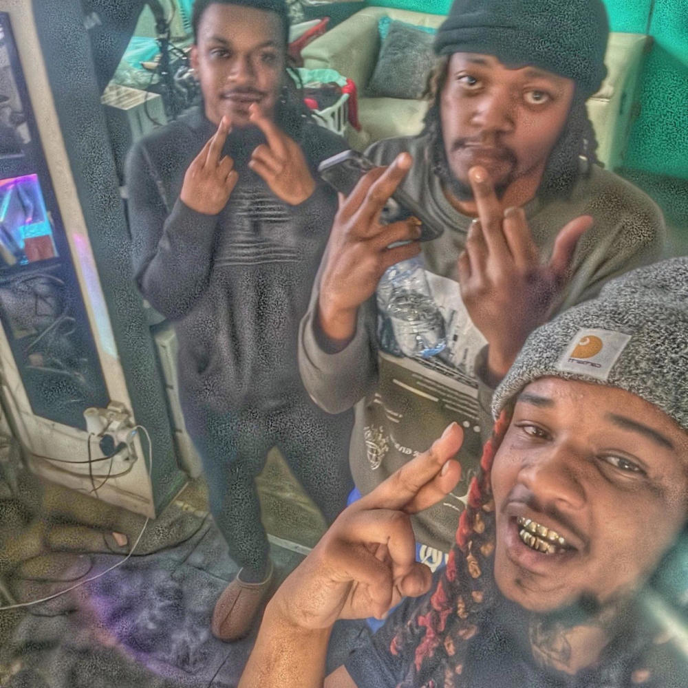 36 bars (feat. Seriouz & Otw herm) (Explicit)