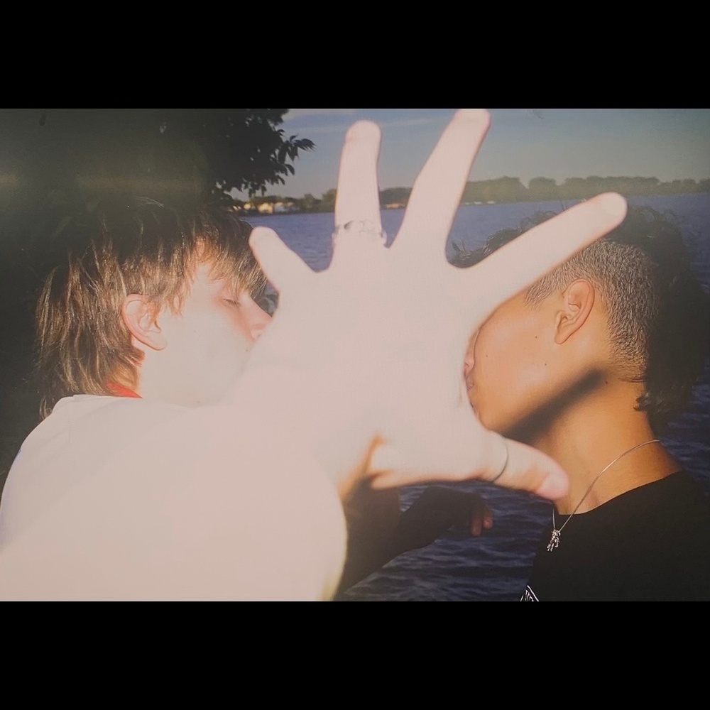 Pour Me Out (feat. Chloe Moriondo) (Explicit)