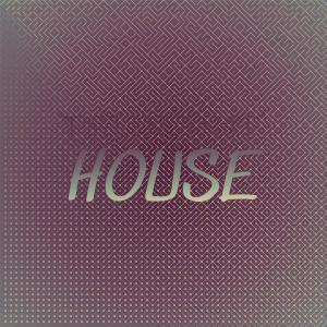 Poignance House dari 