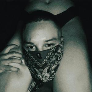 收聽UnderCrudos的Podridamente Amor (Explicit)歌詞歌曲