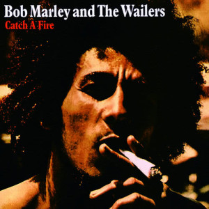 收聽Bob Marley & The Wailers的Kinky Reggae (Jamaican Version)歌詞歌曲