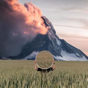 ดาวน์โหลดและฟังเพลง Nincs Tükörképem พร้อมเนื้อเพลงจาก ItsErikson