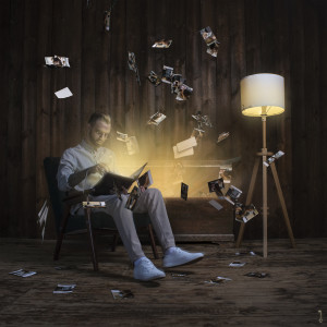Listen to Фотографии (Explicit) song with lyrics from Саша Пайро