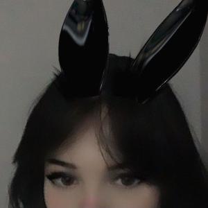 Dengarkan lagu chandelier (sped up) nyanyian sped up viral audios dengan lirik