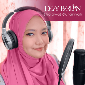 Devy Berlian的專輯Sholawat Quraniyah