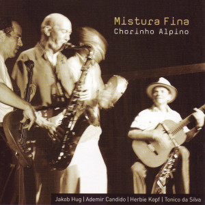 ดาวน์โหลดและฟังเพลง Sargento babtistaca พร้อมเนื้อเพลงจาก Mistura Fina