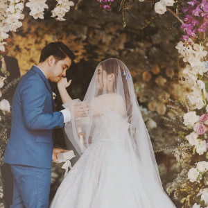 ดาวน์โหลดและฟังเพลง Tagpuan (Duet Version) พร้อมเนื้อเพลงจาก Moira Dela Torre