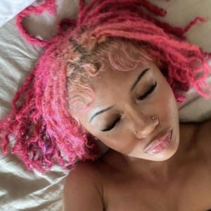 收聽Maribari904的Bonjour (Pink Dreads Remix|Explicit)歌詞歌曲