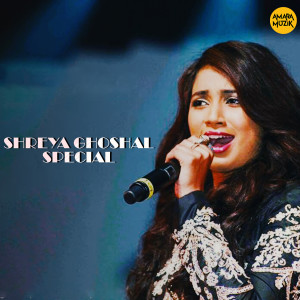 Dengarkan Tomar Ki Naam (From "Shaheb Bibi Golaam") lagu dari Shreya Ghoshal dengan lirik