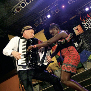Listen to Mimi Na Wewe song with lyrics from Nyota Ndogo