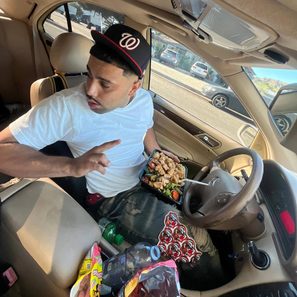BROKE (feat. Trouble P) (Explicit)