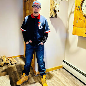 default playlist img