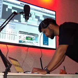 default playlist img