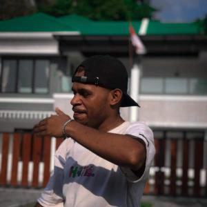 Listen to Kena Dis - 2023 song with lyrics from SORENS