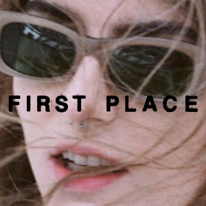 ดาวน์โหลดและฟังเพลง First Place พร้อมเนื้อเพลงจาก Bülow