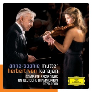 收聽Herbert Von Karajan的closing applause歌詞歌曲