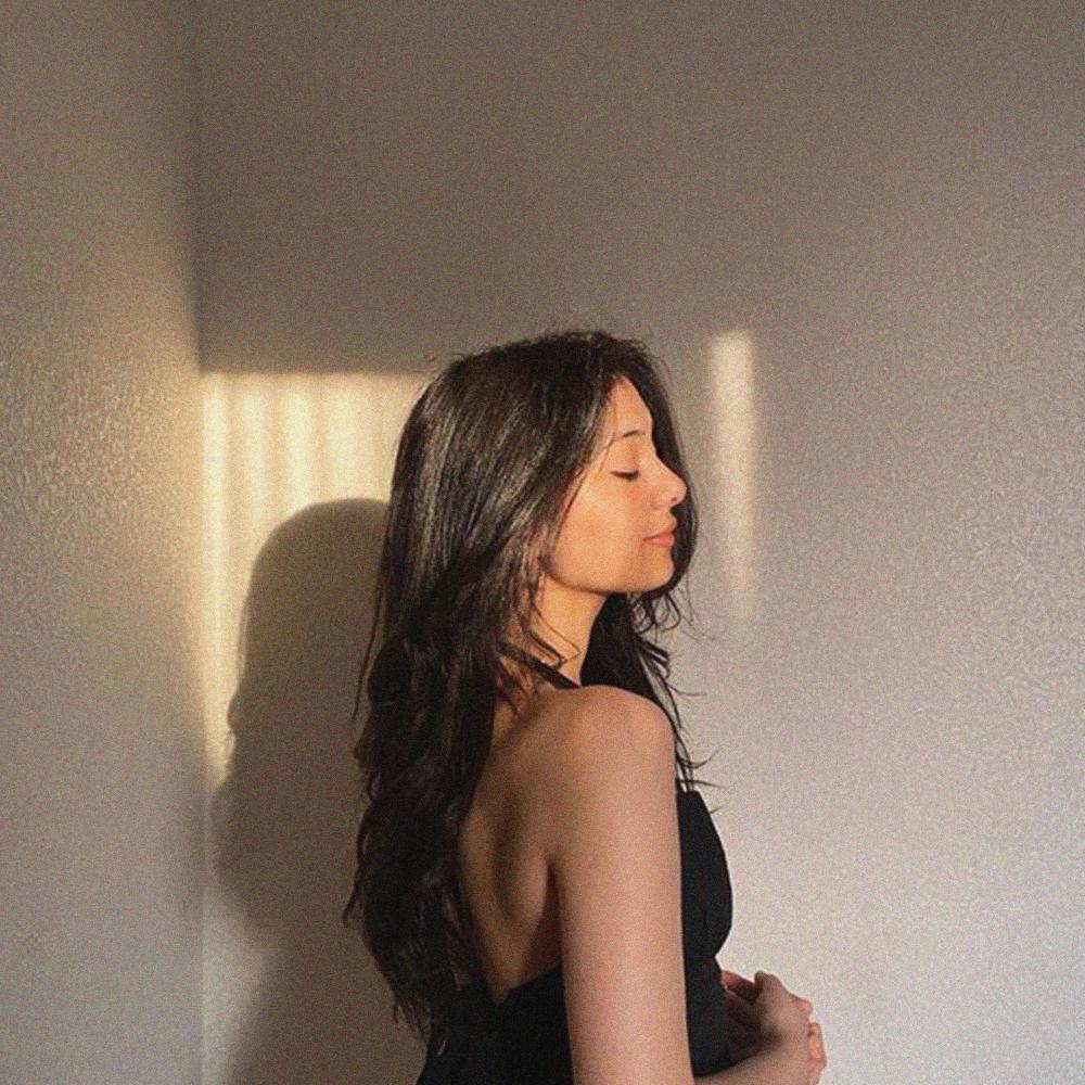 Roslyn (Cover)