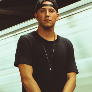 SNBRN ดาวน์โหลดและฟังเพลงฮิตจาก SNBRN