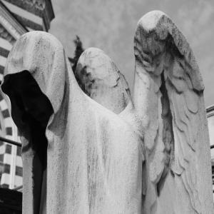 Dengarkan Un trago al suelo(feat. Matick) (Explicit) lagu dari NLess dengan lirik