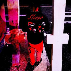 ดาวน์โหลดและฟังเพลง Fighting Demons (feat. Ahkeir) (Explicit) พร้อมเนื้อเพลงจาก Sleezo