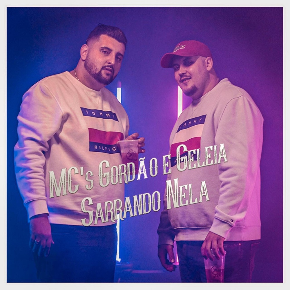 Sarrando Nela