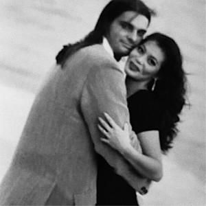 ดาวน์โหลดและฟังเพลง Love U พร้อมเนื้อเพลงจาก Shye