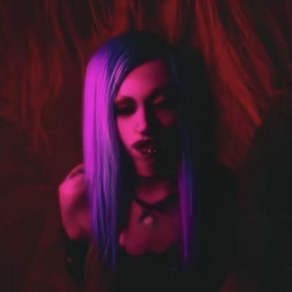 WAKE UP (feat. 22uli) (Explicit)